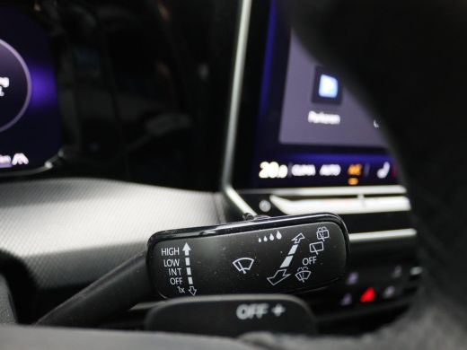 Volkswagen Golf 1.5 eHybrid GTE 272PK DSG Pano-Schuifdak, Trekhaak, 18" LM Velgen, Achteruitrijcamera, Stoel-Stuu... ActivLease financial lease