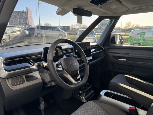 Volkswagen ID. Buzz Pro 79 kWh 286PK RWD Private lease &euro;720.- per maand | Trekhaak | stoelverwarming | app connect ActivLease financial lease
