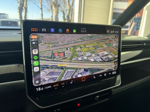 Volkswagen ID. Buzz Pro 79 kWh 286PK RWD Private lease &euro;720.- per maand | Trekhaak | stoelverwarming | app connect ActivLease financial lease