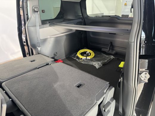 Volkswagen ID. Buzz Pro 79 kWh 286PK RWD Private lease &euro;720.- per maand | Trekhaak | stoelverwarming | app connect ActivLease financial lease