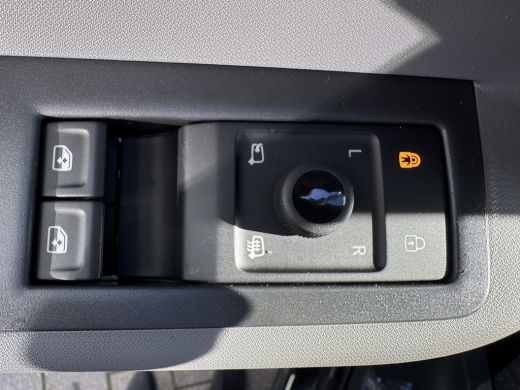 Volkswagen ID. Buzz Pro 79 kWh 286PK RWD Incl btw | Trekhaak | stoelverwarming | app connect ActivLease financial lease