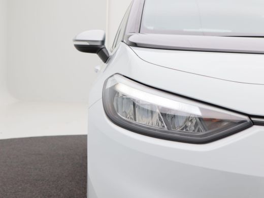 Volkswagen ID.3 First 58 kWh 204 Pk | Adaptive Cruise | Zwarte Hemel | Stoelverwarming | Climate Control | LED | ... ActivLease financial lease