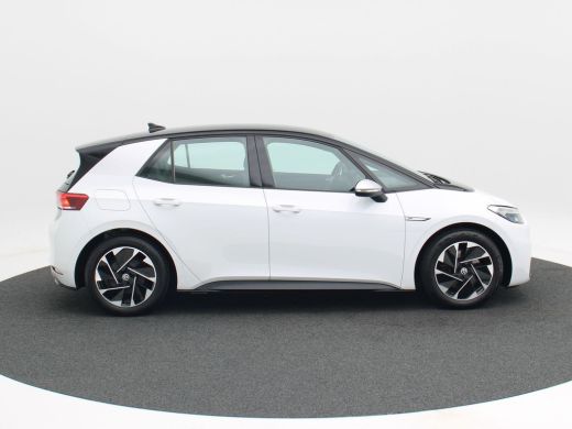 Volkswagen ID.3 First 58 kWh 204 Pk | Adaptive Cruise | Zwarte Hemel | Stoelverwarming | Climate Control | LED | ... ActivLease financial lease