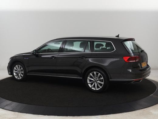 Volkswagen Passat 1.4 TSI PHEV GTE | Stoelverwarming | Camera | Carplay | Navigatie | Matrix LED | Adaptive cruise ... ActivLease financial lease