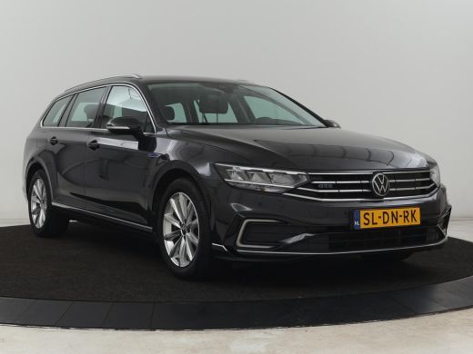 Volkswagen Passat 1.4 TSI PHEV GTE | Stoelverwarming | Camera | Carplay | Navigatie | Matrix LED | Adaptive cruise ... ActivLease financial lease