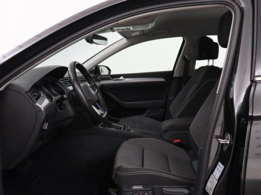 Volkswagen Passat 1.4 TSI PHEV GTE | Stoelverwarming | Camera | Carplay | Navigatie | Matrix LED | Adaptive cruise ... ActivLease financial lease