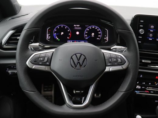 Volkswagen T-Roc 1.5 TSI R-Line Business 150PK DSG Trekhaak, Pano-Schuifdak, 19" LM Velgen, Black Style, LED-Matri... ActivLease financial lease