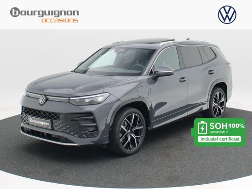 Volkswagen Tayron 1.5 eHybrid 272 Pk R-Line Edition | Panoramadak | Trekhaak | 20 Inch | Camera | Stuur- en Stoelve...