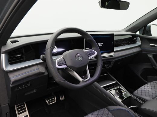 Volkswagen Tayron 1.5 eHybrid 272 Pk R-Line Edition | Panoramadak | Trekhaak | 20 Inch | Camera | Stuur- en Stoelve... ActivLease financial lease
