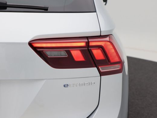 Volkswagen Tiguan 1.4 TSi 245 Pk eHybrid Automaat R-Line Business+ | Full LED | Adaptive Cruise | Keyless | Camera ... ActivLease financial lease