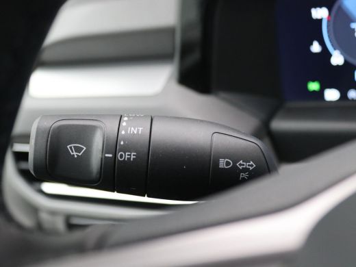 Volkswagen Transporter 2.0 TDI L2H1 30 Style 170PK AUT8 Adaptieve Cruise Control, Trekhaak, Achteruitrijcamera, Stoelver... ActivLease financial lease