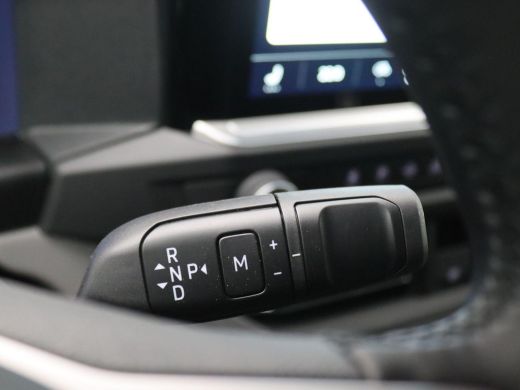 Volkswagen Transporter 2.0 TDI L2H1 30 Style 170PK AUT8 Adaptieve Cruise Control, Trekhaak, Achteruitrijcamera, Stoelver... ActivLease financial lease