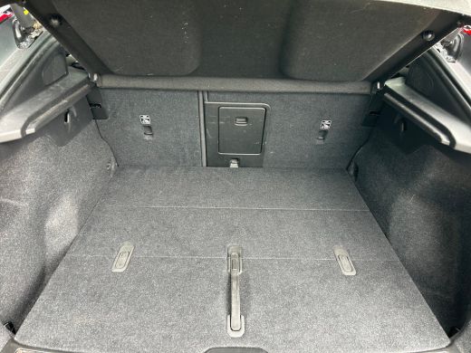 Volvo  C40 Recharge Plus 69 kWh | Pano | BLIS | Adaptive CC | Warmtepomp | Stoel en-stuurverwarming | ActivLease financial lease