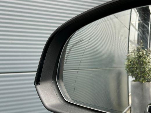 Volvo  C40 Recharge Plus 69 kWh | Pano | BLIS | Adaptive CC | Warmtepomp | Stoel en-stuurverwarming | ActivLease financial lease