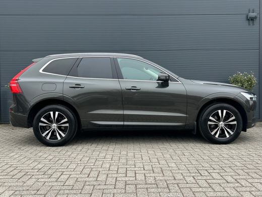 Volvo  XC60 2.0 B5 Momentum Exclusive | Trekhaak | Camera | BLIS | Adaptive CC | Climate pack | Harman Kardon... ActivLease financial lease