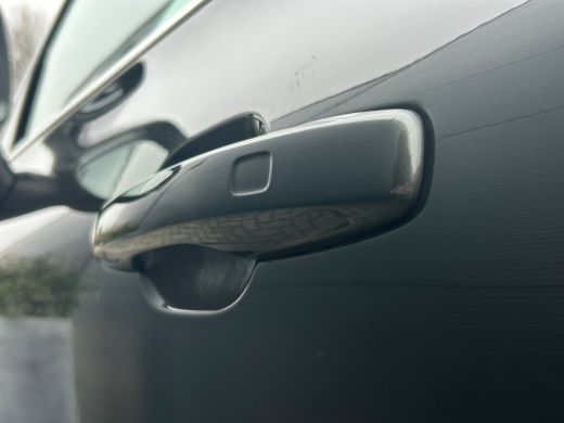 Volvo  XC60 2.0 B5 Momentum Exclusive | Trekhaak | Camera | BLIS | Adaptive CC | Climate pack | Harman Kardon... ActivLease financial lease