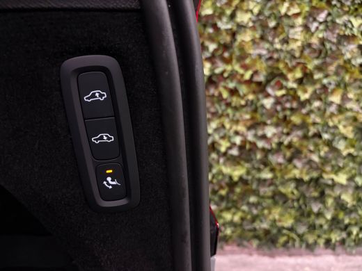 Volvo  XC90 T8 AWD Recharge Ultra Dark | Luchtvering | Trekhaak | 360 Camera | Head-Up Display | Harman Kardo... ActivLease financial lease