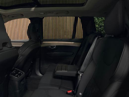 Volvo  XC90 T8 AWD Recharge Ultra Dark | Luchtvering | Trekhaak | 360 Camera | Head-Up Display | Harman Kardo... ActivLease financial lease