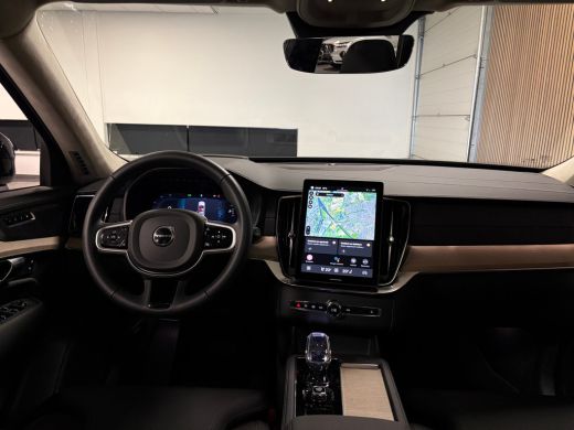 Volvo  XC90 T8 AWD Recharge Ultra Dark | Luchtvering | Trekhaak | 360 Camera | Head-Up Display | Harman Kardo... ActivLease financial lease