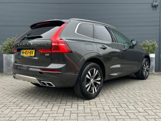 Volvo  XC60 2.0 B5 Momentum Exclusive | Trekhaak | Camera | BLIS | Adaptive CC | Climate pack | Harman Kardon...
