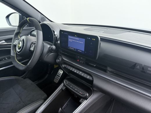 Abarth 600e Scorpionissima 54 kWh | Achteruitrijcamera | Apple Carplay/Android Auto|telefoonintegratie premiu... ActivLease financial lease