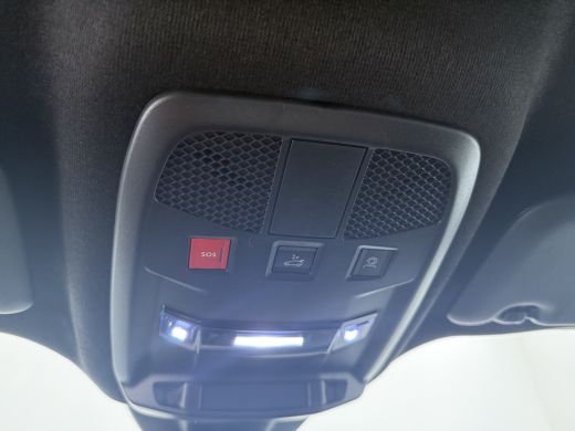 Abarth 600e Scorpionissima 54 kWh | Achteruitrijcamera | Apple Carplay/Android Auto|telefoonintegratie premiu... ActivLease financial lease