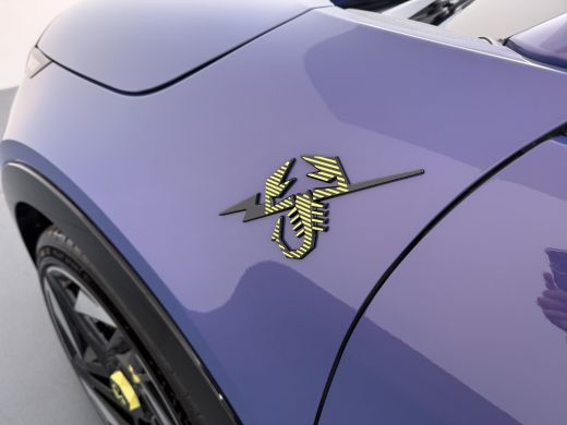 Abarth 600e Scorpionissima 54 kWh | Achteruitrijcamera | Apple Carplay/Android Auto|telefoonintegratie premiu... ActivLease financial lease