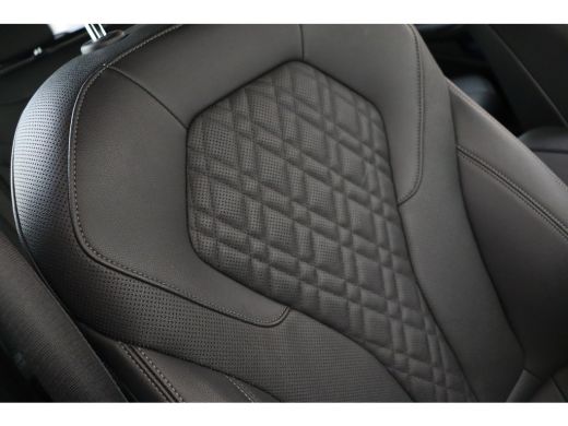 BMW 5 Serie Touring 530e xDrive High Executive M Sport Automaat / Sportstoelen / Trekhaak / Achteruitrijcamer... ActivLease financial lease