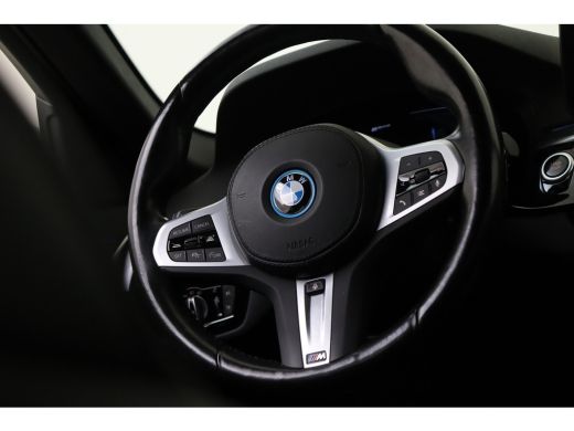 BMW 5 Serie Touring 530e xDrive High Executive M Sport Automaat / Sportstoelen / Trekhaak / Achteruitrijcamer... ActivLease financial lease