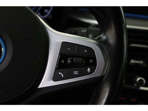 BMW 5 Serie Touring 530e xDrive High Executive M Sport Automaat / Sportstoelen / Trekhaak / Achteruitrijcamer... ActivLease financial lease