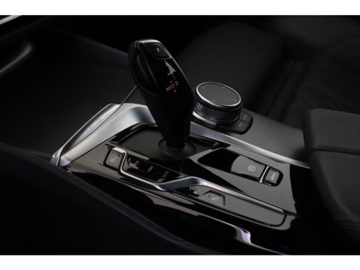 BMW 5 Serie Touring 530e xDrive High Executive M Sport Automaat / Sportstoelen / Trekhaak / Achteruitrijcamer... ActivLease financial lease