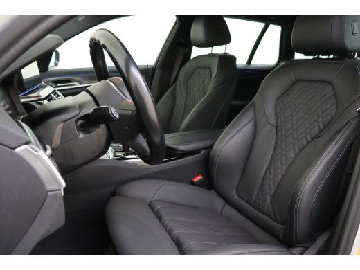 BMW 5 Serie Touring 530e xDrive High Executive M Sport Automaat / Sportstoelen / Trekhaak / Achteruitrijcamer... ActivLease financial lease
