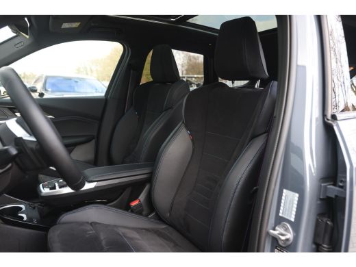 BMW X1 xDrive25e M Sport Automaat / Panoramadak / Trekhaak / Sportstoelen / M Adaptief onderstel / Comfo... ActivLease financial lease