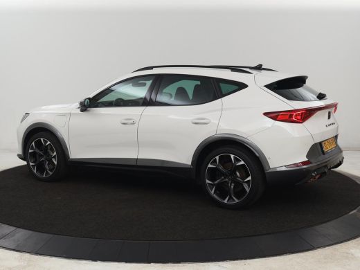 CUPRA Formentor 1.4 eHybrid VZ | 245pk | Adaptive cruise | Stuurverwarming | Carplay | Sfeerverlichting | Camera ... ActivLease financial lease