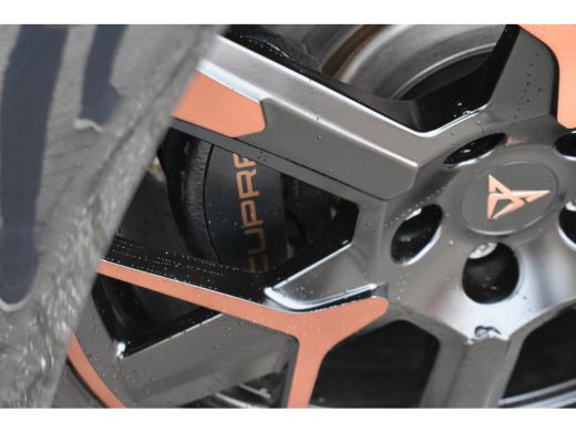 CUPRA Formentor 1.5 TSI e-Hybrid 272 PK VZ Performance | PANORAMADAK | TREKHAAK | 360 CAMERA | ELEKTR. A. KLEP | ... ActivLease financial lease