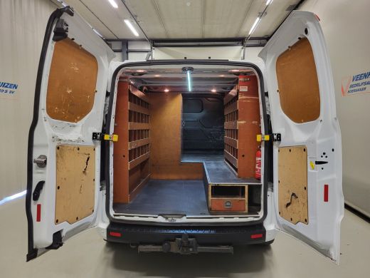 Ford Transit Custom 2.0TDCI 130pk L2/H1 Automaat Euro 6! ActivLease financial lease