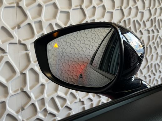 Mazda CX-60 2.5 e-SkyActiv PHEV HOMURA ELEK.STOEL PANO SCHUIFDAK STOEL/STUUR.VERW/VENTILATIE HEADUP AWD 4X4 4... ActivLease financial lease