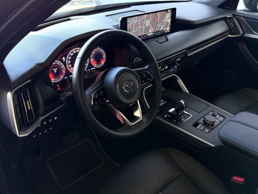 Mazda CX-60 2.5 e-SkyActiv PHEV HOMURA ELEK.STOEL PANO SCHUIFDAK STOEL/STUUR.VERW/VENTILATIE HEADUP AWD 4X4 4... ActivLease financial lease