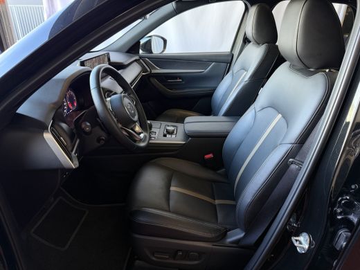 Mazda CX-60 2.5 e-SkyActiv PHEV HOMURA ELEK.STOEL PANO SCHUIFDAK STOEL/STUUR.VERW/VENTILATIE HEADUP AWD 4X4 4... ActivLease financial lease