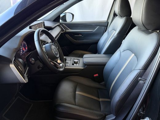 Mazda CX-60 2.5 e-SkyActiv PHEV HOMURA ELEK.STOEL PANO SCHUIFDAK STOEL/STUUR.VERW/VENTILATIE HEADUP AWD 4X4 4... ActivLease financial lease