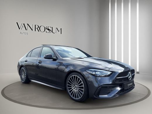 Mercedes-Benz C-Klasse 180 AMG Line | 19"| Panoramadak | Camera | Keyless | Led | Sfeer |