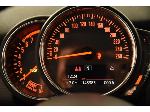 Mini Cooper 1.5 *1ste Eigenaar*Panoramadak*Stoelverwarming*PDC* ActivLease financial lease