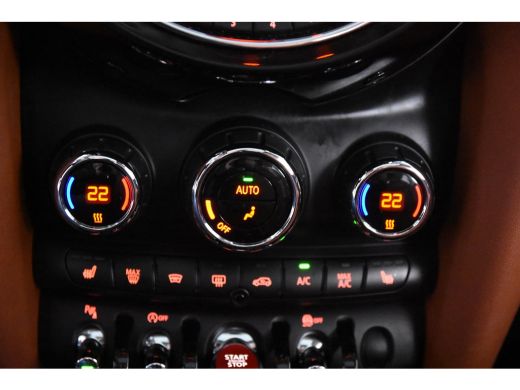 Mini Cooper 1.5 *1ste Eigenaar*Panoramadak*Stoelverwarming*PDC* ActivLease financial lease