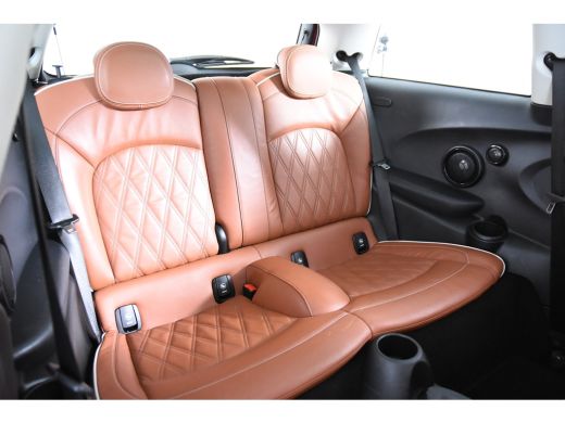 Mini Cooper 1.5 *1ste Eigenaar*Panoramadak*Stoelverwarming*PDC* ActivLease financial lease