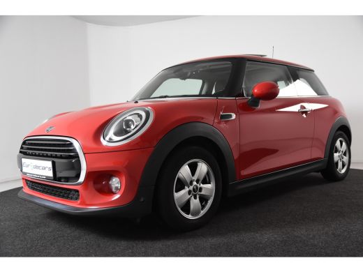 Mini Cooper 1.5 *1ste Eigenaar*Panoramadak*Stoelverwarming*PDC* ActivLease financial lease