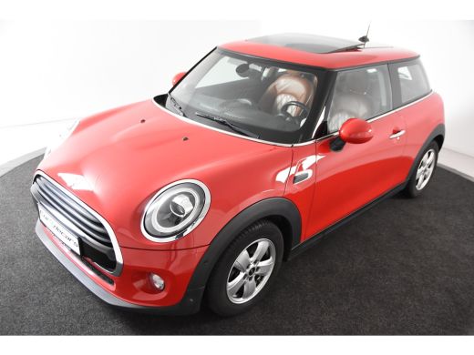 Mini Cooper 1.5 *1ste Eigenaar*Panoramadak*Stoelverwarming*PDC* ActivLease financial lease