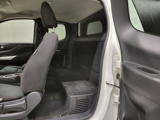 Nissan Navara 2.3dCi 164pk Pick-Up 4X4 Euro 6! ActivLease financial lease