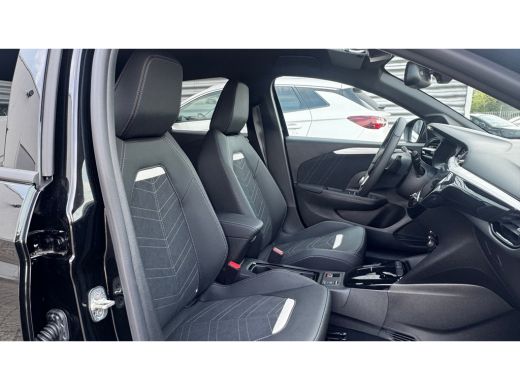 Opel Corsa GS | Achteruitrijcamera 180&deg; | Dode hoek waarschuwing | Draadloze Apple Carplay en Android Auto |... ActivLease financial lease