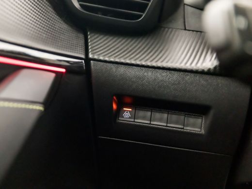 Peugeot 208 1.2 PureTech GT-Line Sport (VIRTUAL COCKPIT, ZWART DAK, APPLE CARPLAY, 360 CAMERA, KEYLESS, SFEER... ActivLease financial lease