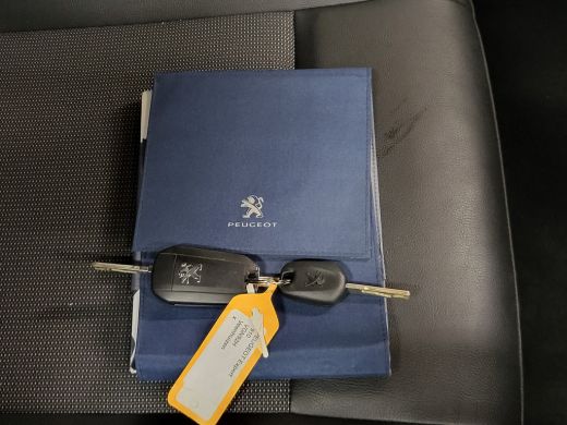 Peugeot Expert 2.0BlueHDI 120pk Automaat Euro 6! ActivLease financial lease